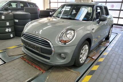 Mini One First Gebrauchtwagen