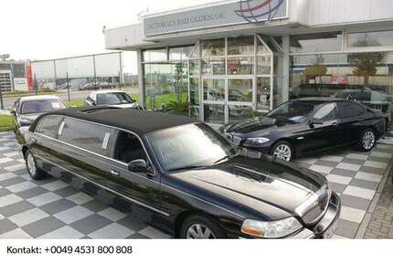 Lincoln Town Car 