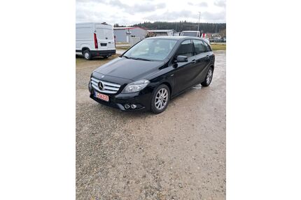 Mercedes-Benz B 180 Gebrauchtwagen