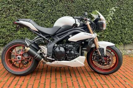 Triumph Speed Triple 1050 Gebrauchtwagen