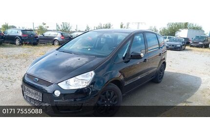Ford S-Max Gebrauchtwagen
