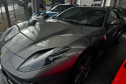 Ferrari 812 Gebrauchtwagen