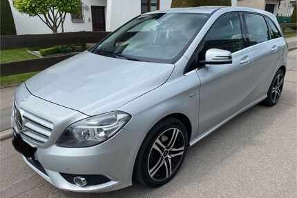 Mercedes-Benz B 180 Gebrauchtwagen