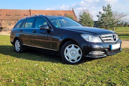 Mercedes-Benz 220 Gebrauchtwagen