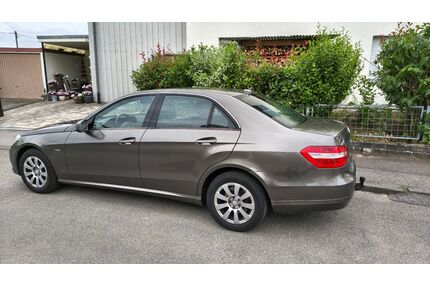 Mercedes-Benz E 220 Gebrauchtwagen