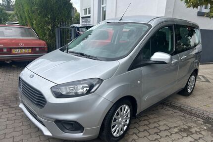 Ford Tourneo Courier Gebrauchtwagen