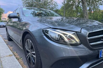 Mercedes-Benz E 220 Gebrauchtwagen
