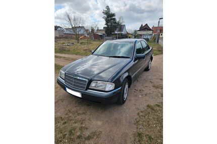 Mercedes-Benz C 180 Gebrauchtwagen
