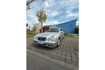 Mercedes-Benz E 320 Gebrauchtwagen