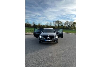 Mercedes-Benz 220 Gebrauchtwagen