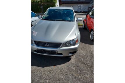 Lexus IS 200 Gebrauchtwagen