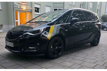 Opel Zafira Tourer Gebrauchtwagen