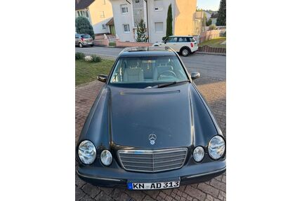 Mercedes-Benz E 240 Gebrauchtwagen