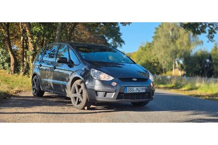 Ford S-Max Gebrauchtwagen
