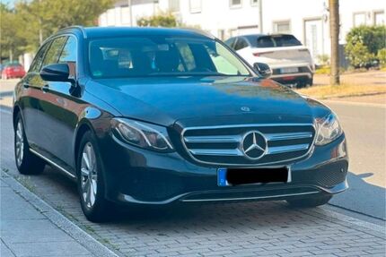 Mercedes-Benz 220 Gebrauchtwagen