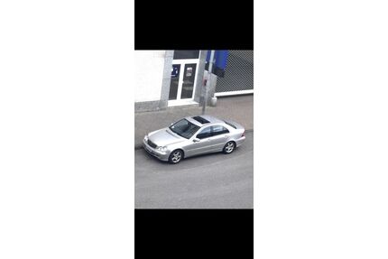 Mercedes-Benz 320 Gebrauchtwagen