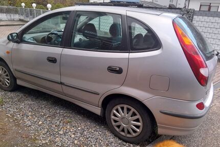 Nissan Almera Tino Gebrauchtwagen