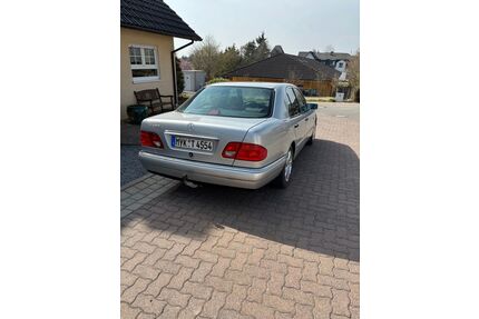 Mercedes-Benz E 280 Gebrauchtwagen