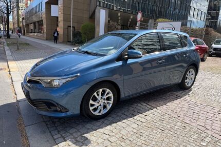 Toyota Auris Gebrauchtwagen