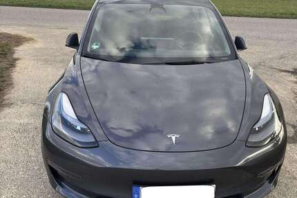 Tesla Model 3 Gebrauchtwagen