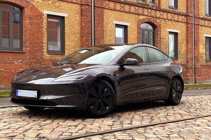 Tesla Model 3 Gebrauchtwagen