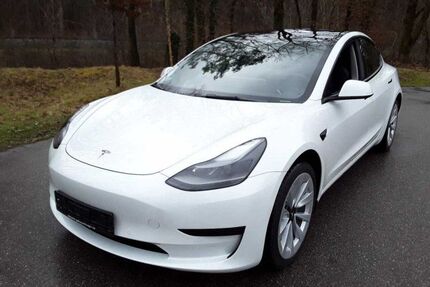 Tesla Model 3 Gebrauchtwagen