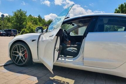 Tesla Model 3 Gebrauchtwagen