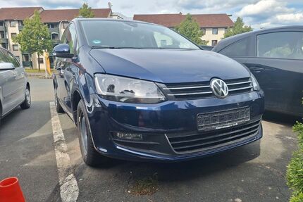 VW Sharan 