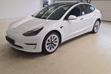 Tesla Model 3 Gebrauchtwagen