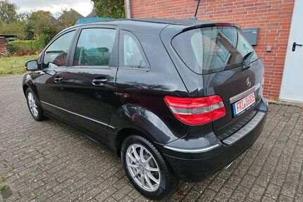 Mercedes-Benz B 180 Gebrauchtwagen