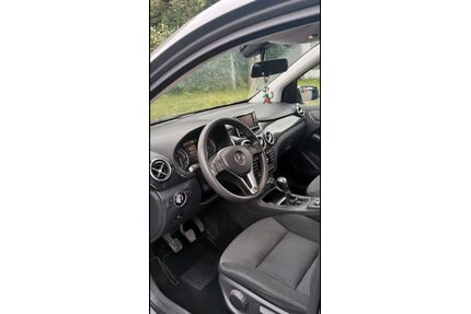 Mercedes-Benz B 180 Gebrauchtwagen