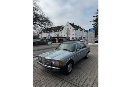 Mercedes-Benz 230 Gebrauchtwagen