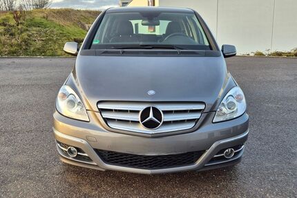 Mercedes-Benz B 180 Gebrauchtwagen