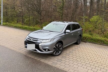 Mitsubishi Plug-in Hybrid Outlander Gebrauchtwagen