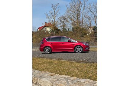 Ford S-Max Gebrauchtwagen