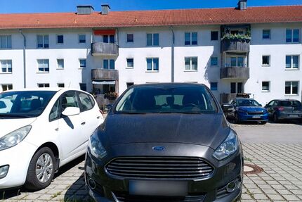 Ford S-Max Gebrauchtwagen
