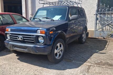 Lada Urban Gebrauchtwagen