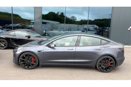 Tesla Model 3 Gebrauchtwagen