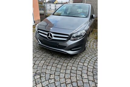 Mercedes-Benz B 180 Gebrauchtwagen