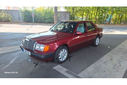 Mercedes-Benz 220 Gebrauchtwagen