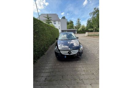 Mercedes-Benz B 180 Gebrauchtwagen