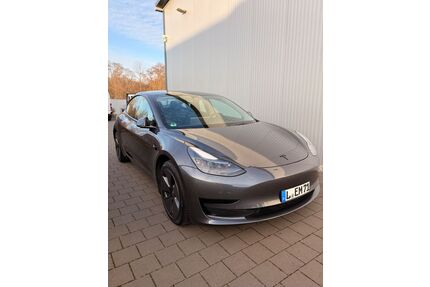Tesla Model 3 Gebrauchtwagen