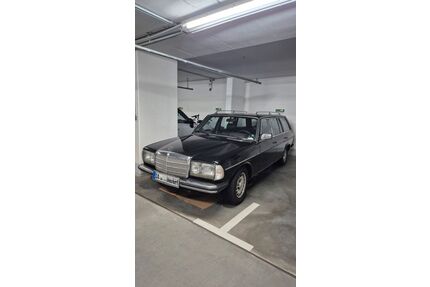 Mercedes-Benz 230 Gebrauchtwagen