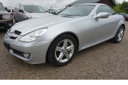 Mercedes-Benz SLK 200 Kompr. Airscarf Bi-Xenon PDC Leder Navi KD 