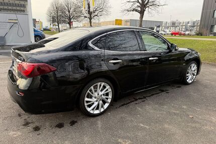 INFINITI Q70 Gebrauchtwagen