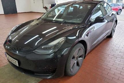 Tesla Model 3 Gebrauchtwagen