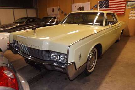 Lincoln Continental 