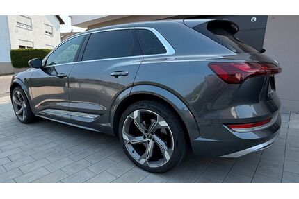 Audi e-tron Gebrauchtwagen