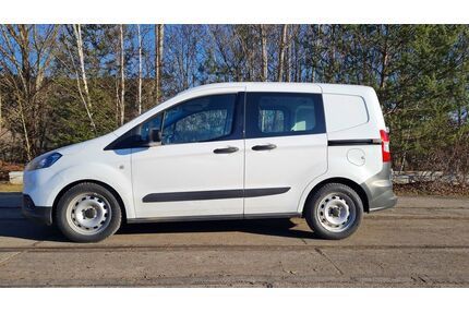 Ford Transit Courier Gebrauchtwagen