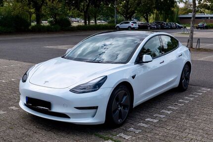 Tesla Model 3 Gebrauchtwagen
